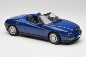 Alfa Romeo Spider 916 Periwinkle Niebieski Maisto 1:18 50308 Metal — zdjęcie 5 z 7