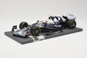 AlphaTauri AT03 #22 Y. Tsunoda Bahrain GP 2022 Minichamps 1:18 117220122 Metal — zdjęcie 2 z 6