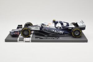 AlphaTauri AT03 #22 Y. Tsunoda Bahrain GP 2022 Minichamps 1:18 117220122 Metal