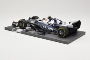 AlphaTauri AT03 #22 Y. Tsunoda Bahrain GP 2022 Minichamps 1:18 117220122 Metal — zdjęcie 5 z 6