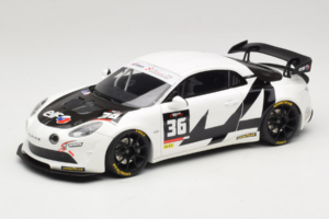 Alpine A110 GT4+ #36 J. Pla / J. Gilbert / J-M. Leandri Ultimate GT Endurance Cup 2024 Otto 1:18 OT1201 Żywica