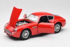 Aston Martin DB4 GT Zagato Czerwony Road Signature 1:18 92728 Metal — zdjęcie 2 z 8
