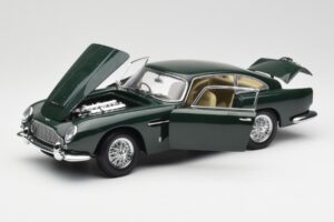 Aston Martin DB5 RHD Zielony AUTOart 1:18 70024 Metal — zdjęcie 2 z 8