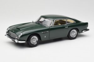 Aston Martin DB5 RHD Zielony AUTOart 1:18 70024 Metal