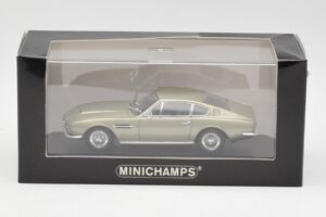 Aston Martin DBS Srebrno-Zielony Metalik Minichamps 1:43 400137600 Metal — zdjęcie 4 z 4