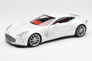 Aston Martin One-77 Morning Frost Biały AUTOart 1:18 70244 Metal