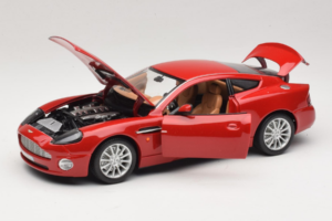 Aston Martin V12 Vanquish Czerwony Bburago 1:18 33334063 Metal — zdjęcie 2 z 8