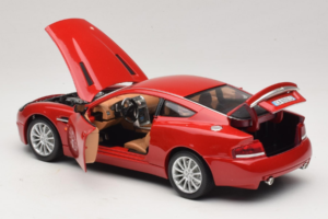Aston Martin V12 Vanquish Czerwony Bburago 1:18 33334063 Metal — zdjęcie 5 z 8