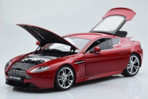 Aston Martin V12 Vantage Czerwony AUTOart 1:18 70208 Metal — zdjęcie 2 z 8
