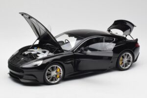 Aston Martin Vanquish Onyx Czarny AUTOart 1:18 70247 Metal — zdjęcie 2 z 8