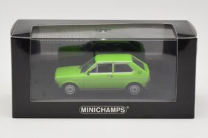 Audi 50 Jasnozielony Minichamps 1:43 940010400 Metal — zdjęcie 4 z 4