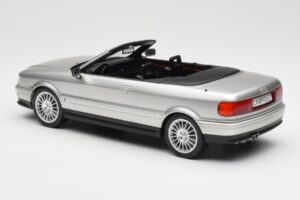 Audi 80 B3 Kabriolet Srebrny MCG 1:18 MCG18373 Metal — zdjęcie 5 z 6