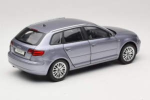 Audi A3 8P Sportback Light Blue Metallic Kyosho 1:18 5010403025 Metal — zdjęcie 3 z 8