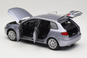 Audi A3 8P Sportback Light Blue Metallic Kyosho 1:18 5010403025 Metal — zdjęcie 5 z 8