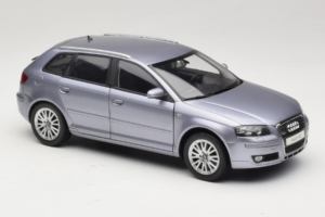 Audi A3 8P Sportback Light Blue Metallic Kyosho 1:18 5010403025 Metal — zdjęcie 6 z 8