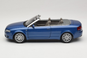 Audi A4 B6 Kabriolet Niebieski Norev 1:18 5010504325 Metal — zdjęcie 4 z 9