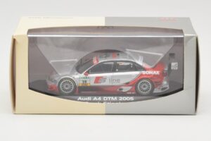Audi A4 B6 #19 Sonax F. Stippler Joest Racing DTM 2005 Minichamps 1:43 5020500803 Metal — zdjęcie 4 z 4
