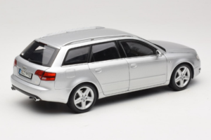 Audi A4 B7 3.2 Quattro Avant Srebrny Minichamps 1:18 5010404215 Metal — zdjęcie 3 z 8