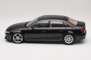 Audi A4L B8 Czarny Paudi 1:18 AUDI012 Metal — zdjęcie 4 z 8