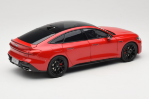 Audi A5L Sportback Czerwony OEM 1:18 ZAM60004A Metal — zdjęcie 3 z 8