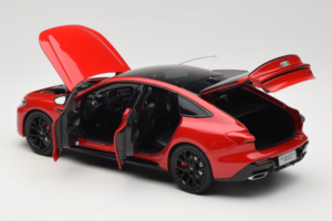 Audi A5L Sportback Czerwony OEM 1:18 ZAM60004A Metal — zdjęcie 5 z 8