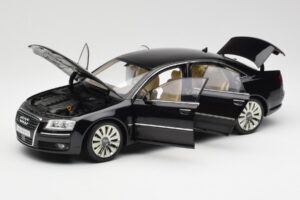 Audi A8 D3 W12 Czarny Kyosho 1:18 09212BK Metal — zdjęcie 2 z 8