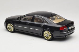Audi A8 D3 W12 Czarny Kyosho 1:18 5010508135 Metal — zdjęcie 7 z 8