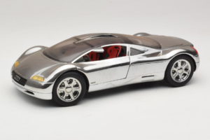 Audi Avus Quattro Chrome Silver Revell 1:18 08913-C1 Metal