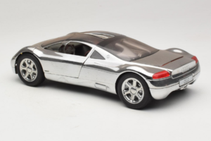 Audi Avus Quattro Chrome Silver Revell 1:18 08913-C1 Metal — zdjęcie 7 z 8