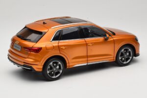 Audi Q3 F3 Orange Metallic Paudi Model 1:18 05962Q32019 Metal — zdjęcie 3 z 8