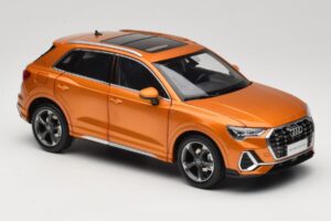 Audi Q3 F3 Orange Metallic Paudi Model 1:18 05962Q32019 Metal — zdjęcie 6 z 8