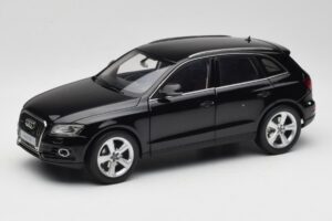 Audi Q5 8R Phantom Black Kyosho 1:18 09242BK Metal