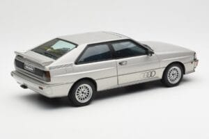 Audi Quattro LWB Srebrny AUTOart 1:18 70303 Metal — zdjęcie 3 z 8