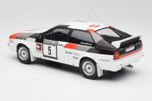 Audi Quattro #5 H. Mikkola / A. Hertz 1000 Lakes Rally 1982 IXO 1:18 18RMC094B Metal — zdjęcie 5 z 6
