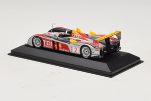 Audi R10 TDI LMP1 #2 R. Capello / T. Kristensen 2007 Minichamps 1:43 400071602 Metal — zdjęcie 3 z 4