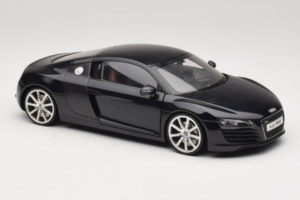 Audi R8 Czarny Kyosho 1:18 09213BK Metal — zdjęcie 6 z 8