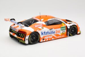 Audi R8 LMS #24 kfzteile24 L. Vanthoor / C. Stoll ADAC GT Masters 2016 Minichamps 1:18 155161124 Metal — zdjęcie 2 z 6