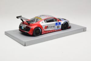 Audi R8 LMS #99 F. Biela / P. Kaffer / M. Fässler / M. Hennerici Phoenix Racing 24 Hours Nürburgring 2009 Spark 1:18 18S041 Ż — zdjęcie 3 z 6