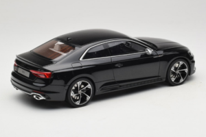 Audi RS5 B9 Coupe Czarny GT Spirit 1:18 GT751 Żywica — zdjęcie 2 z 6