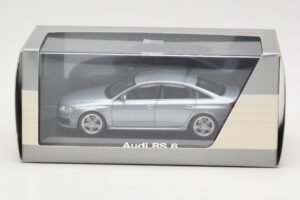 Audi RS6 C6 Monza Silver Minichamps 1:43 5010810113 Metal — zdjęcie 4 z 4