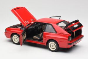 Audi Sport Quattro Czerwony Edycja Dealerska AUTOart 1:18 5030400205 Metal — zdjęcie 5 z 8