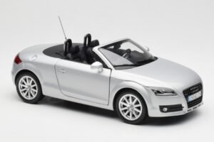 Audi TT 8J Roadster Jasny Srebrny Minichamps 1:18 5010500515 Metal — zdjęcie 6 z 8
