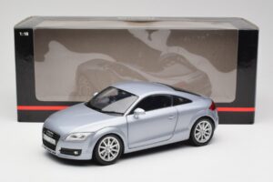 Audi TT 8N RHD Lake Srebrny Metalik Minichamps 1:18 150015020 Metal — zdjęcie 8 z 8