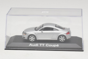 Audi TT 8N Srebrny Minichamps 1:43 5019800423 Metal — zdjęcie 4 z 5