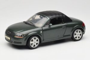 Audi TT 8N Roadster Zielony Revell 1:18 8979 Metal