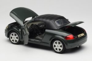Audi TT 8N Roadster Zielony Revell 1:18 8979 Metal — zdjęcie 5 z 8