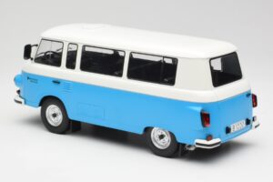 Barkas B1000 Niebieski i Biały MCG 1:18 MCG18007 Metal — zdjęcie 4 z 6