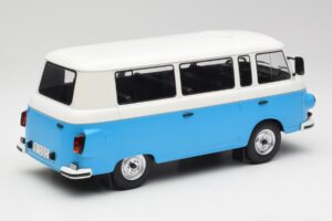 Barkas B1000 Niebieski i Biały MCG 1:18 MCG18007 Metal — zdjęcie 5 z 6