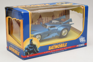 Batmobile DC Comics Corgi 1:24 77511 Metal — zdjęcie 2 z 3