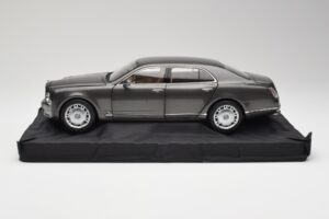 Bentley Mulsanne Brodgar Metallic Minichamps 1:18 BL843 Metal — zdjęcie 4 z 8